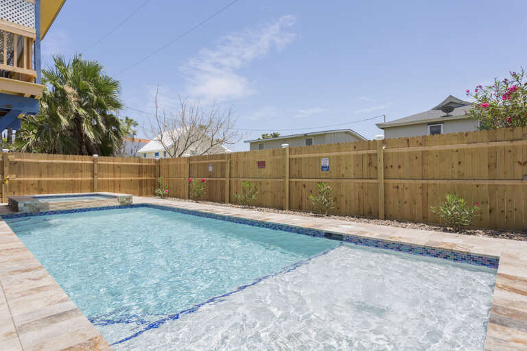 Shared heated pool & hot tub.