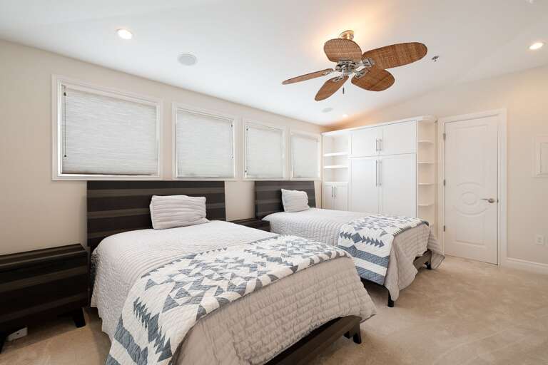 Bedroom 3 (2 Full beds). Located on the top floor. Bedroom 3 (2 Full beds). Located on the top floor.