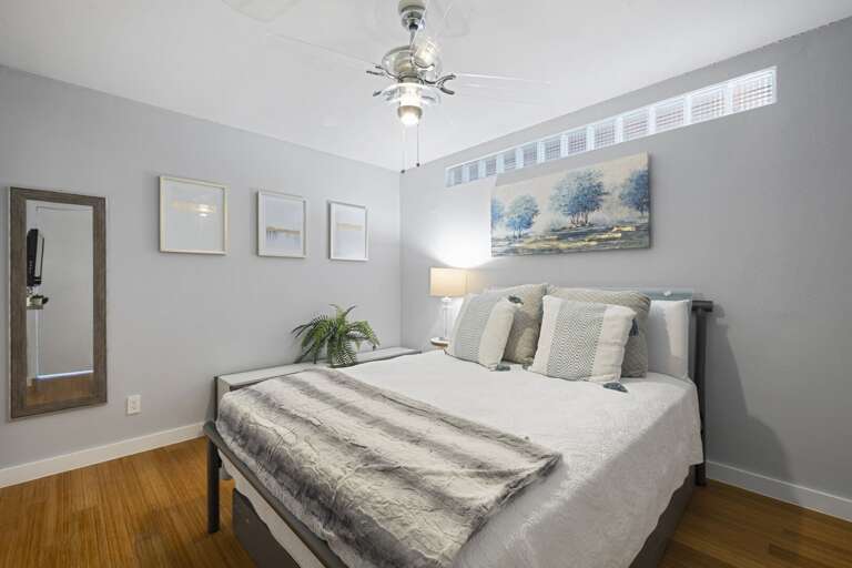 Bedroom 3 features a Queen bed, TV, and a shared guest bathroom.