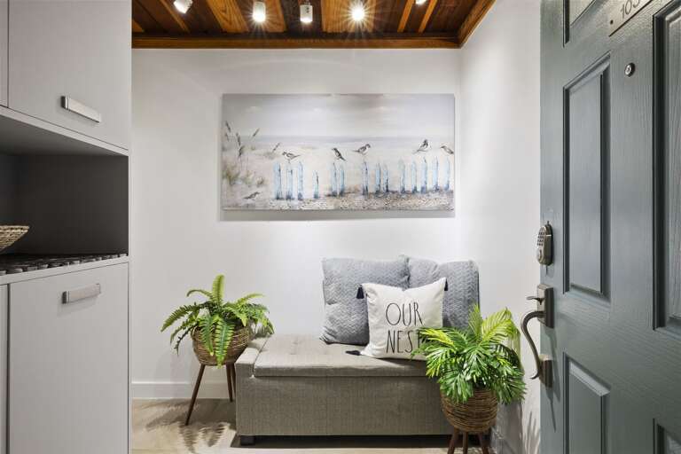 Inviting entryway at Seagull #103!