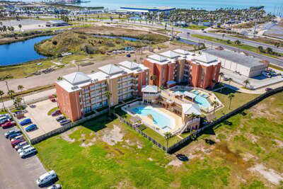 150 Padre Blvd (La Isla F101)