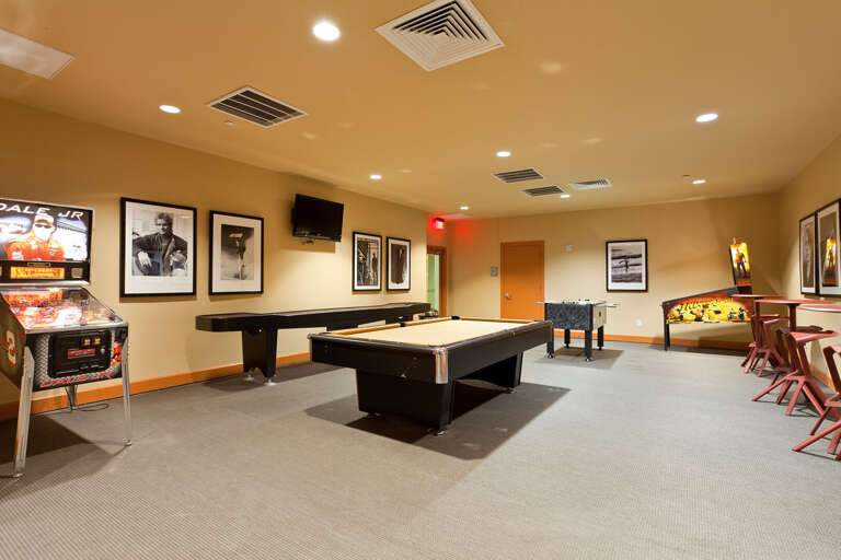 Game room! Game room!