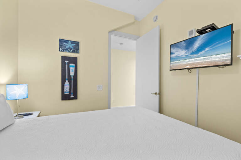 Guest Bedroom Guest Bedroom