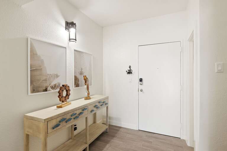 Entrance to Unit #528