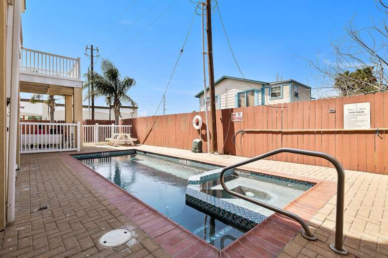 Community Pool Community Pool