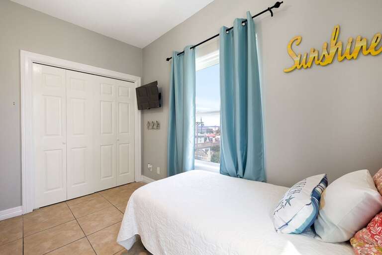 Guest Bedroom Guest Bedroom