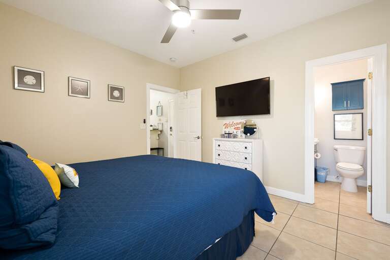 Master Bedroom features flat screen TV Master Bedroom features flat screen TV