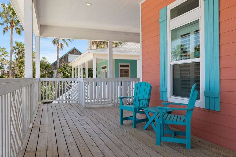 2nd Floor Main Entrance Balcony