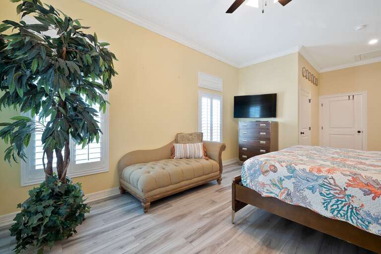 Master Bedroom (Rio) 2nd floor