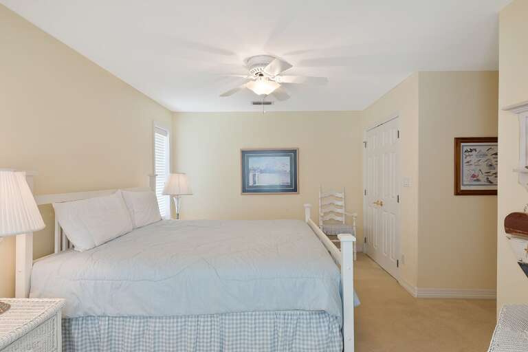 Bedroom 1 ground floor with king bed Bedroom 1 ground floor with king bed
