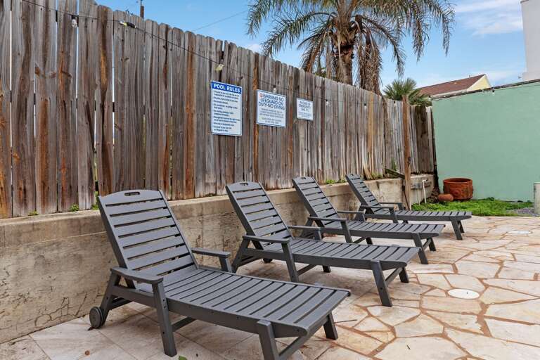 Lounge poolside and catch a tan! Lounge poolside and catch a tan!