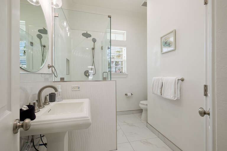 Guest bathroom located on the 2nd floor.