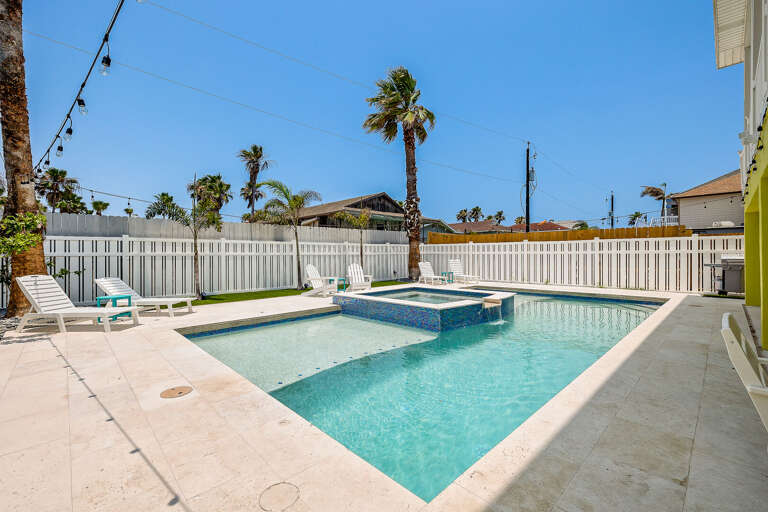Private sparkling pool!