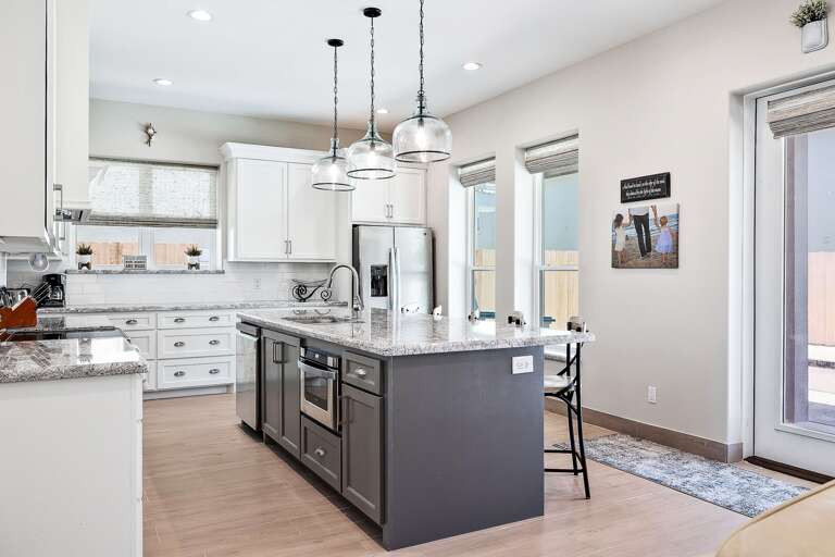 Fully Stocked Kitchen