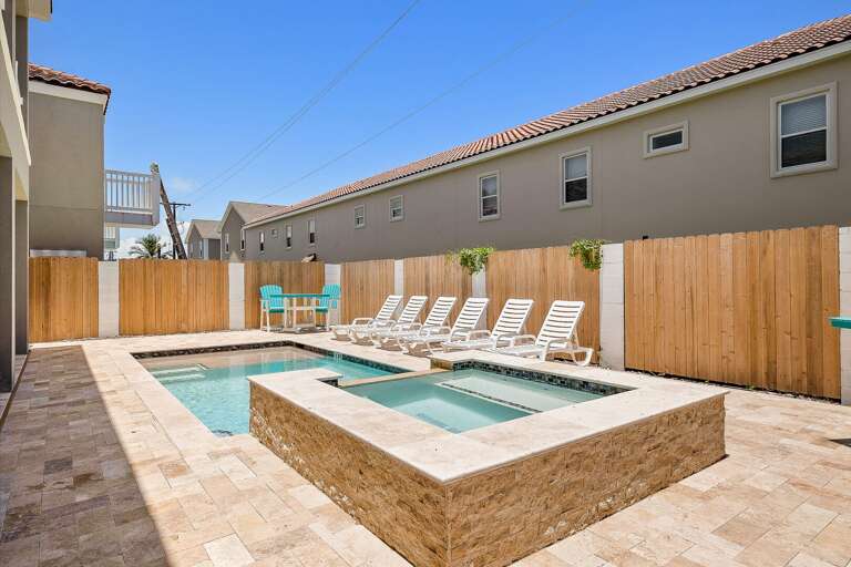Sparkling pool to enjoy the beautiful South Padre Sun!