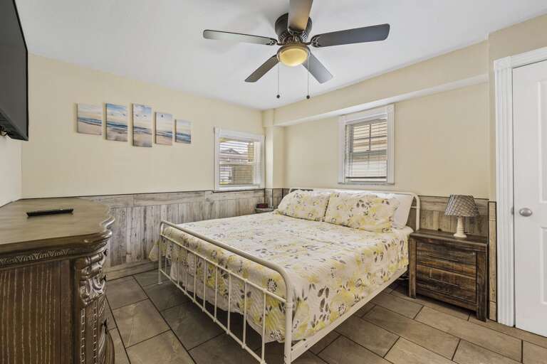 Master bedroom features a King size bed and flat screen TV.