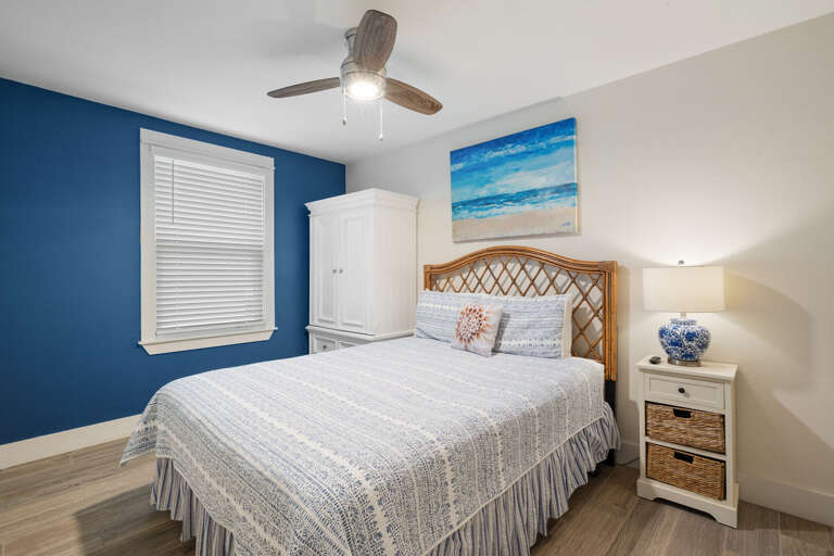 Guests have the option of two additional rooms. First guest room features a Queen size bed and flat screen TV.