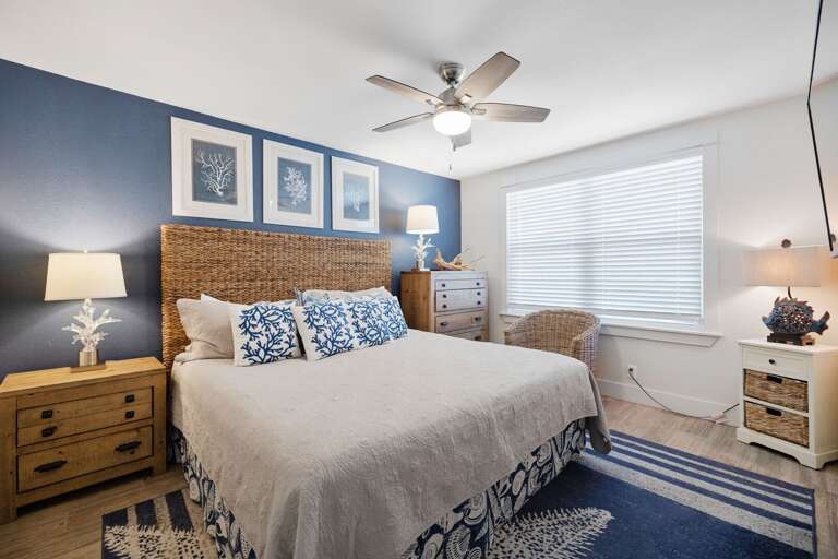 Your Master bedroom entails a comfortable King size bed, flat screen TV and private bathroom.