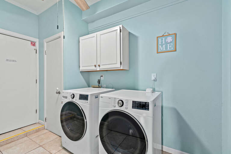 Washer & dryer included for your convenience!
