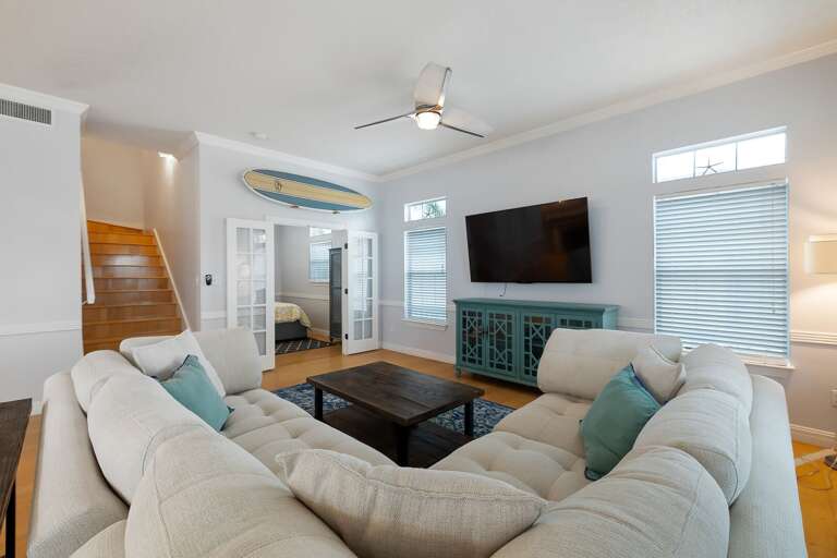 Living Area (2nd Floor)