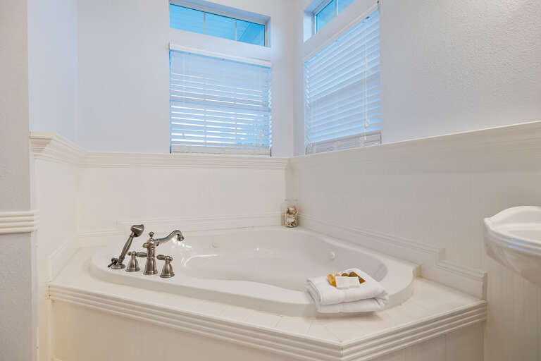 Master Bathroom Oversoaking Tub