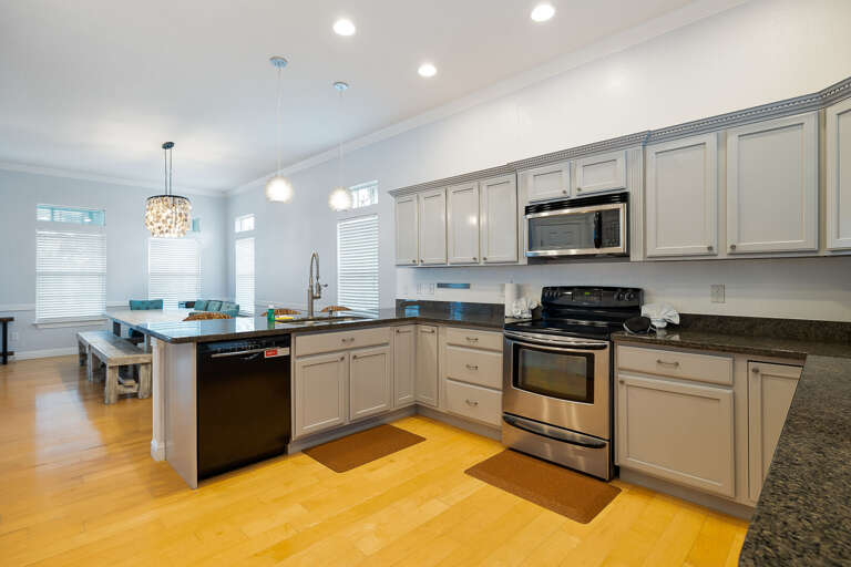Spacious Kitchen Area