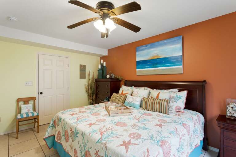 Guest Bedroom located on the ground level Guest Bedroom located on the ground level