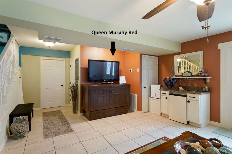 Living Area features a Queen Murphy bed