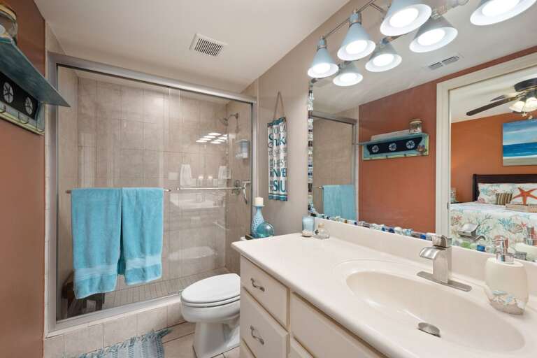 Shared Guest Bathroom located on the ground level Shared Guest Bathroom located on the ground level