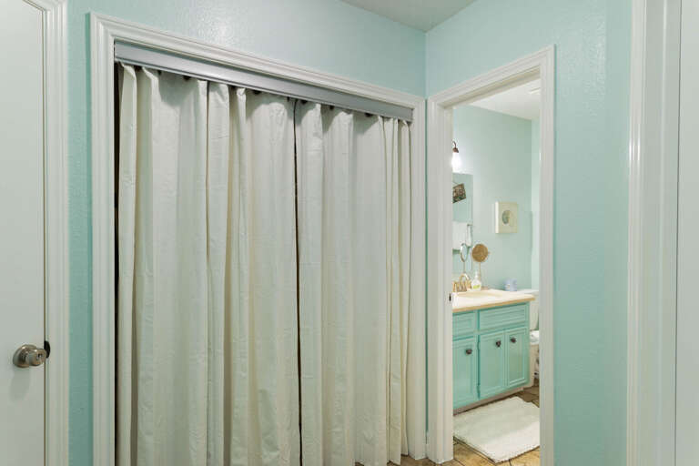 Master bedroom provides an en-suite closet and bathroom