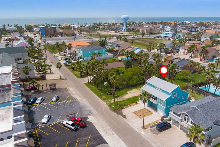Aerial view of Retama Retreat and the Laguna Madre Bay!