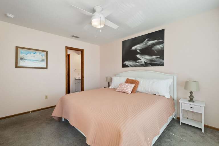 Master Bedroom with King size bed and attached bathroom (2nd floor)