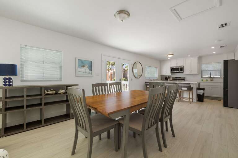 Dining Table located on the 2nd Floor accommodates up to 6 guests
