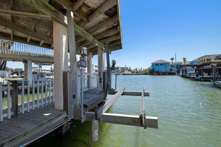 Channel front townhome with boardwalk leading to the water.  BOAT SLIP AVAILABLE (NO BOAT SLIP)