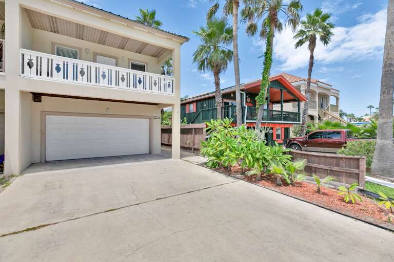 Exterior view of 104 E. Corral Unit B!