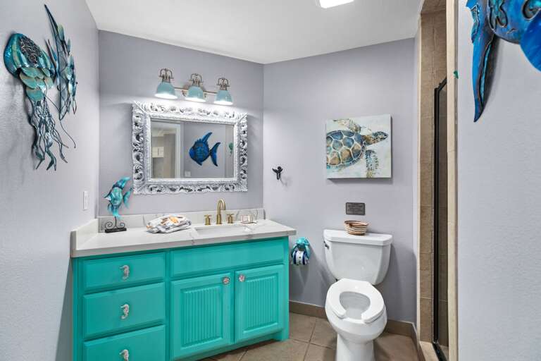 Shared Bathroom located on the first level Shared Bathroom located on the first level