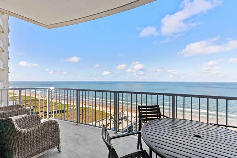 23rd floor unmatched ocean views!