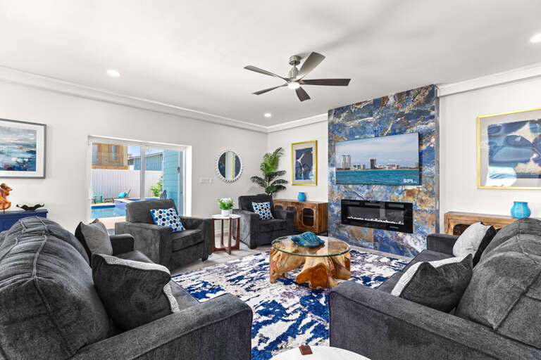 Living Room (FIREPLACE NOT FOR GUEST USE)