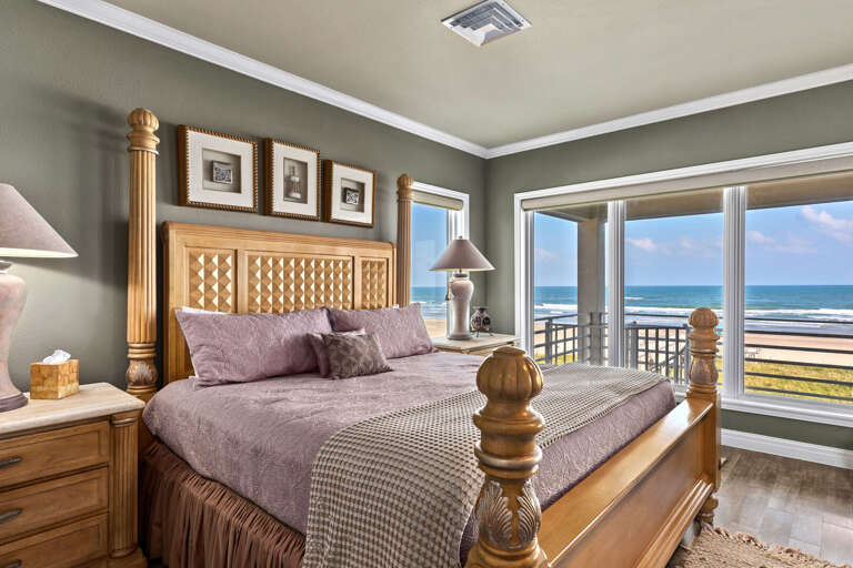 Master Bedroom. Wake up to the morning sunrises!