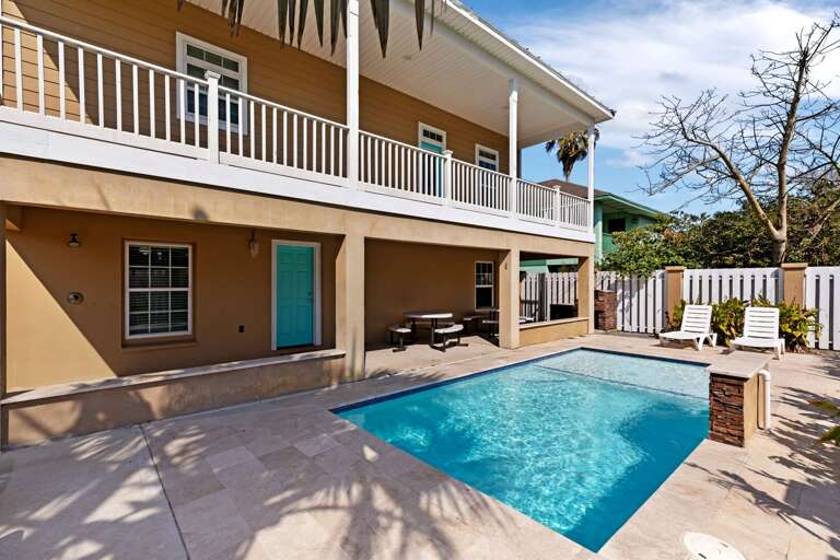 Sparkling private pool!