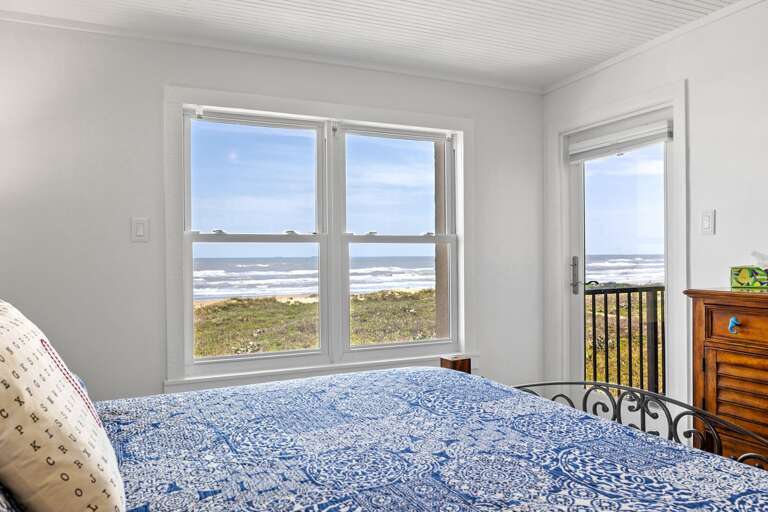 Master Bedroom with balcony access