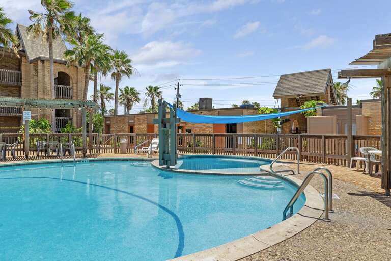 Poolside Paradise, Palms Aplenty, Sunny Setting