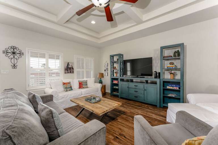 2nd floor living area