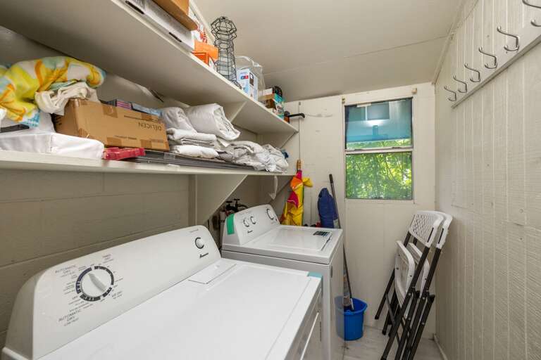 Washer and Dryer included Washer and Dryer included