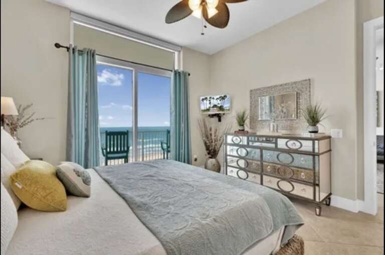 Seaside Sleeping Space, Sliding Doors To Shimmering Shores