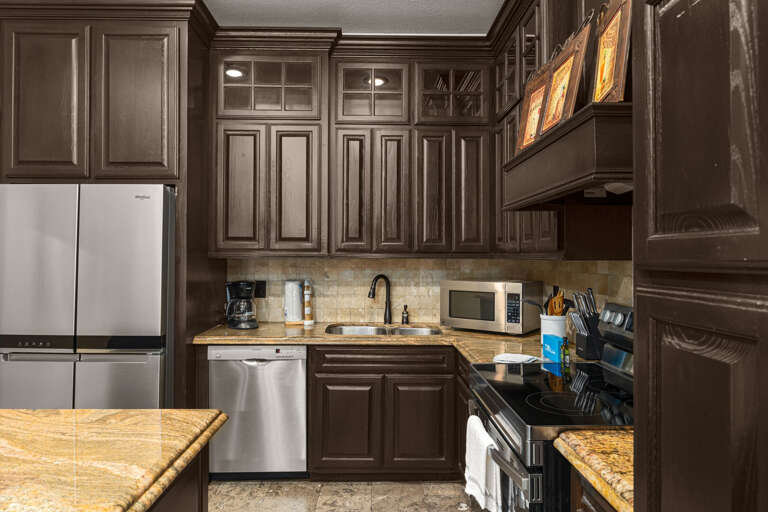 Fully equipped kitchen with everything you need to cook at home