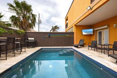 Step outside to your private pool oasis, where you can relax, unwind, and enjoy your own slice of South Padre Island paradise.