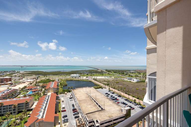 Relax above the island with panoramic bay views and unforgettable sunsets