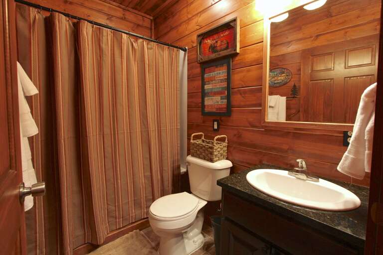 another 4th bathroom