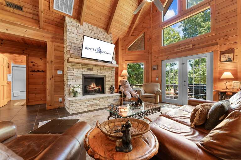 Branson Bear -Pet Friendly